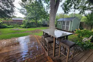 8530 Capri Dr, Dallas, TX 75238 - Photo 18