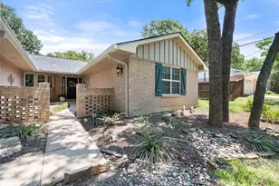3603 Yorkshire Dr, Arlington, TX 76013 - Photo 2