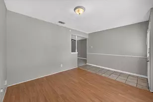 1123 Venus St, Cedar Hill, TX 75104 - Photo 4