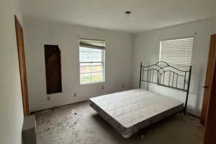 2716 NW Loraine St, Fort Worth, TX 76106 - Photo 6