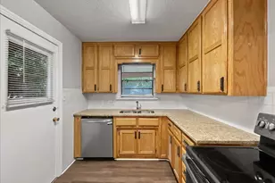 4929 Donnelly Ave, Fort Worth, TX 76107 - Photo 14