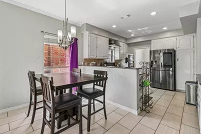 200 Sherwood Court, Irving, TX 75061 - Photo 8