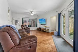 200 Sherwood Ct, Irving, TX 75061 - Photo 2