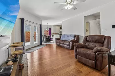 200 Sherwood Court, Irving, TX 75061 - Photo 4