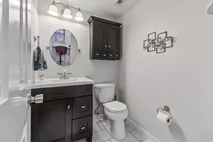200 Sherwood Ct, Irving, TX 75061 - Photo 12