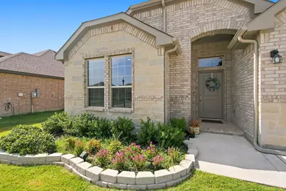 5236 Meadow Lane, Krum, TX 76249 - Photo 4