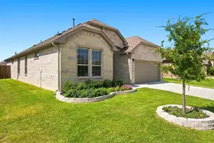 5236 Meadow Ln, Krum, TX 76249 - Photo 2
