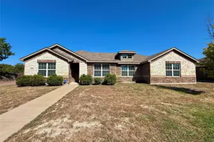 2126 Candace Dr, Lancaster, TX 75146 - Photo 1