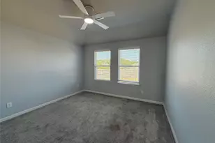 2126 Candace Dr, Lancaster, TX 75146 - Photo 14