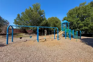 2126 Candace Dr, Lancaster, TX 75146 - Photo 18