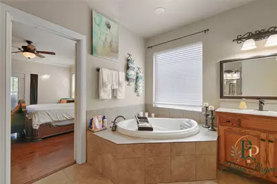 5132 Southpoint Drive, Arlington, TX 76017 - Photo 8