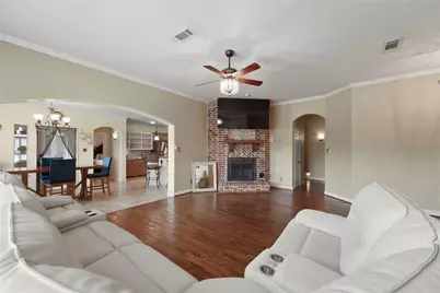 5132 Southpoint Drive, Arlington, TX 76017 - Photo 6