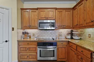 5132 Southpoint Dr, Arlington, TX 76017 - Photo 4