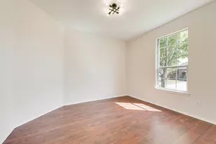 4005 Carrington Dr, Garland, TX 75043 - Photo 6