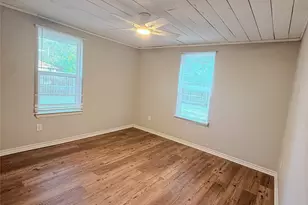 117 E Division St, Pilot Point, TX 76258 - Photo 8