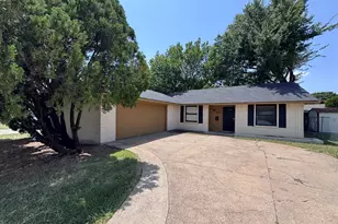 1610 Kingston Dr, Grand Prairie, TX 75051 - Photo 1
