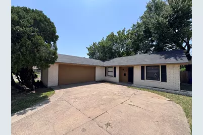 1610 Kingston Drive, Grand Prairie, TX 75051 - Photo 34