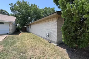1610 Kingston Dr, Grand Prairie, TX 75051 - Photo 36
