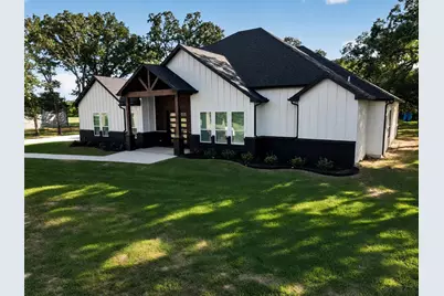 153 Crestview Drive, Corsicana, TX 75109 - Photo 2