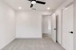 2126 Marfa Ave, Dallas, TX 75216 - Photo 12