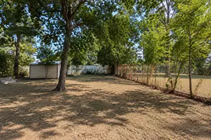 2126 Marfa Ave, Dallas, TX 75216 - Photo 14