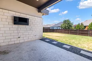 1321 Black Walnut Ln, Arlington, TX 76005 - Photo 32