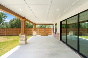 1334 E Kiest Blvd, Dallas, TX 75216 - Photo 32
