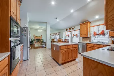 5804 Silver Sage Lane, Grand Prairie, TX 75052 - Photo 6
