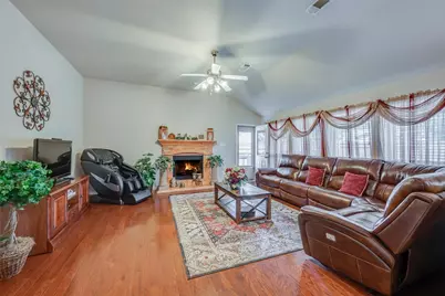5804 Silver Sage Lane, Grand Prairie, TX 75052 - Photo 12