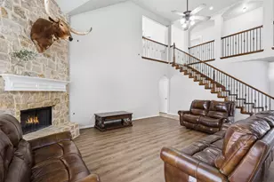 424 High Desert Dr, Fort Worth, TX 76131 - Photo 4