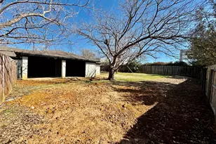 800 Irwin Dr, Hurst, TX 76053 - Photo 24