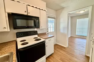 800 Irwin Dr, Hurst, TX 76053 - Photo 10