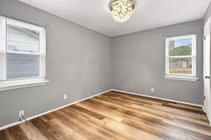 804 Aransas Dr, Euless, TX 76039 - Photo 10