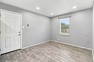 804 Aransas Dr, Euless, TX 76039 - Photo 18