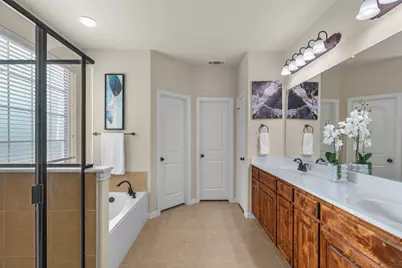 2800 Cole Castle Drive, Lewisville, TX 75056 - Photo 20