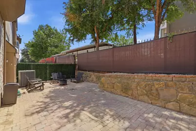 748 Rockingham Drive, Irving, TX 75063 - Photo 34