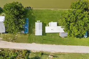 2437 Grapevine Ct, Weatherford, TX 76087 - Photo 6