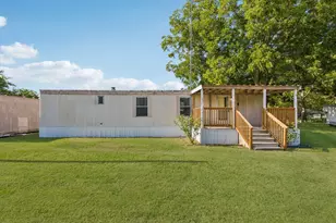 2437 Grapevine Ct, Weatherford, TX 76087 - Photo 32