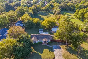 2601 Murphy Dr, Bedford, TX 76021 - Photo 2