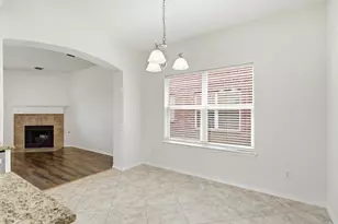 15636 Gatehouse Dr, Fort Worth, TX 76262 - Photo 12