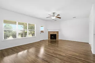 15636 Gatehouse Dr, Fort Worth, TX 76262 - Photo 6