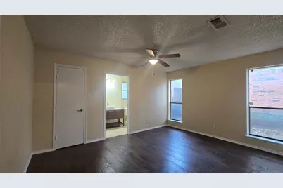 1117 Blue Carriage Lane N, Fort Worth, TX 76120 - Photo 2