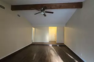 1117 Blue Carriage Ln N, Fort Worth, TX 76120 - Photo 14