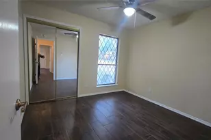 1117 Blue Carriage Ln N, Fort Worth, TX 76120 - Photo 16