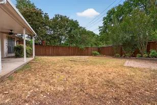 1117 Blue Carriage Ln N, Fort Worth, TX 76120 - Photo 34