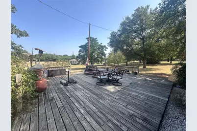 2709 Sky Harbour Drive, Granbury, TX 76049 - Photo 20