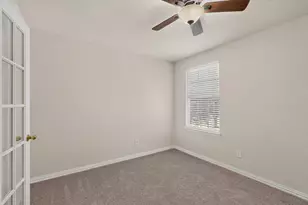300 Cosbie Dr, Irving, TX 75063 - Photo 30