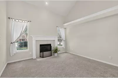 300 Cosbie Drive, Irving, TX 75063 - Photo 4