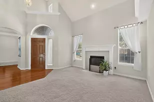 300 Cosbie Dr, Irving, TX 75063 - Photo 8