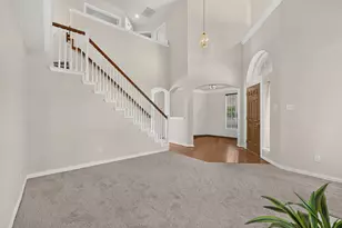 300 Cosbie Dr, Irving, TX 75063 - Photo 6